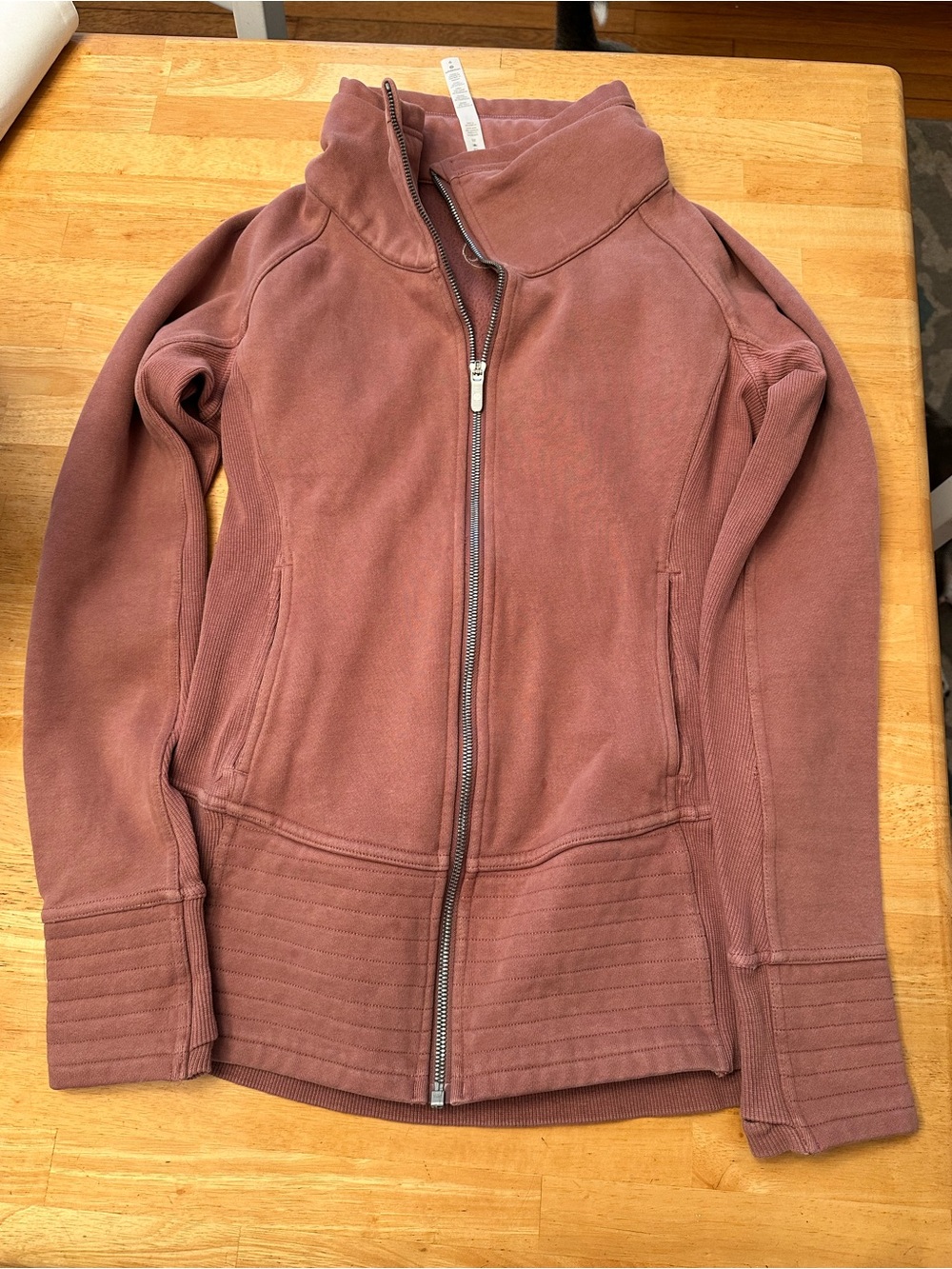 Lululemon radiant jacket size 6